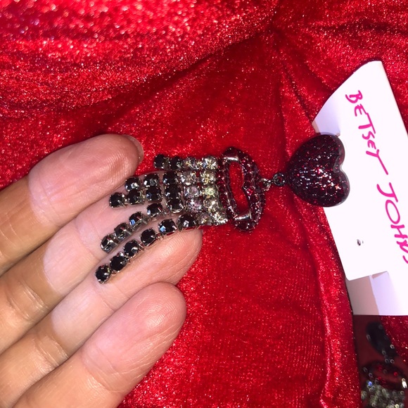 Earrings vampire heart stones dangling Stunning - Picture 2 of 7